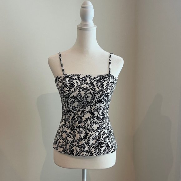 White House Black Market size 0 strapless spaghetti strap top - Picture 2 of 9